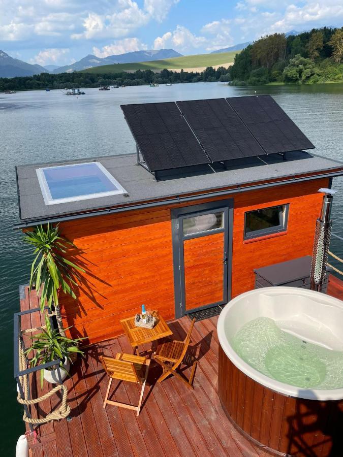 Aquachill Houseboat & Wellness Hotel Liptovský Trnovec Eksteriør billede