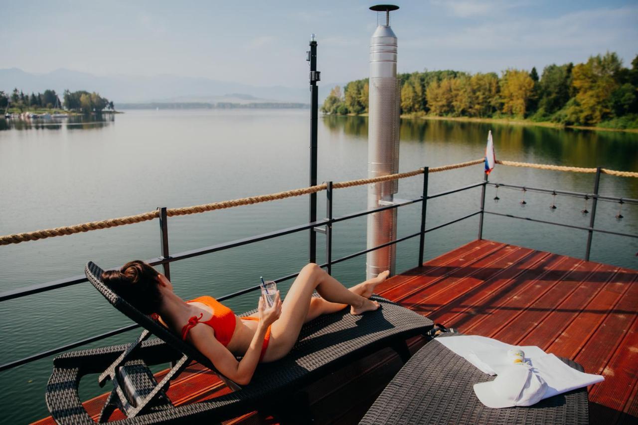 Aquachill Houseboat & Wellness Hotel Liptovský Trnovec Eksteriør billede