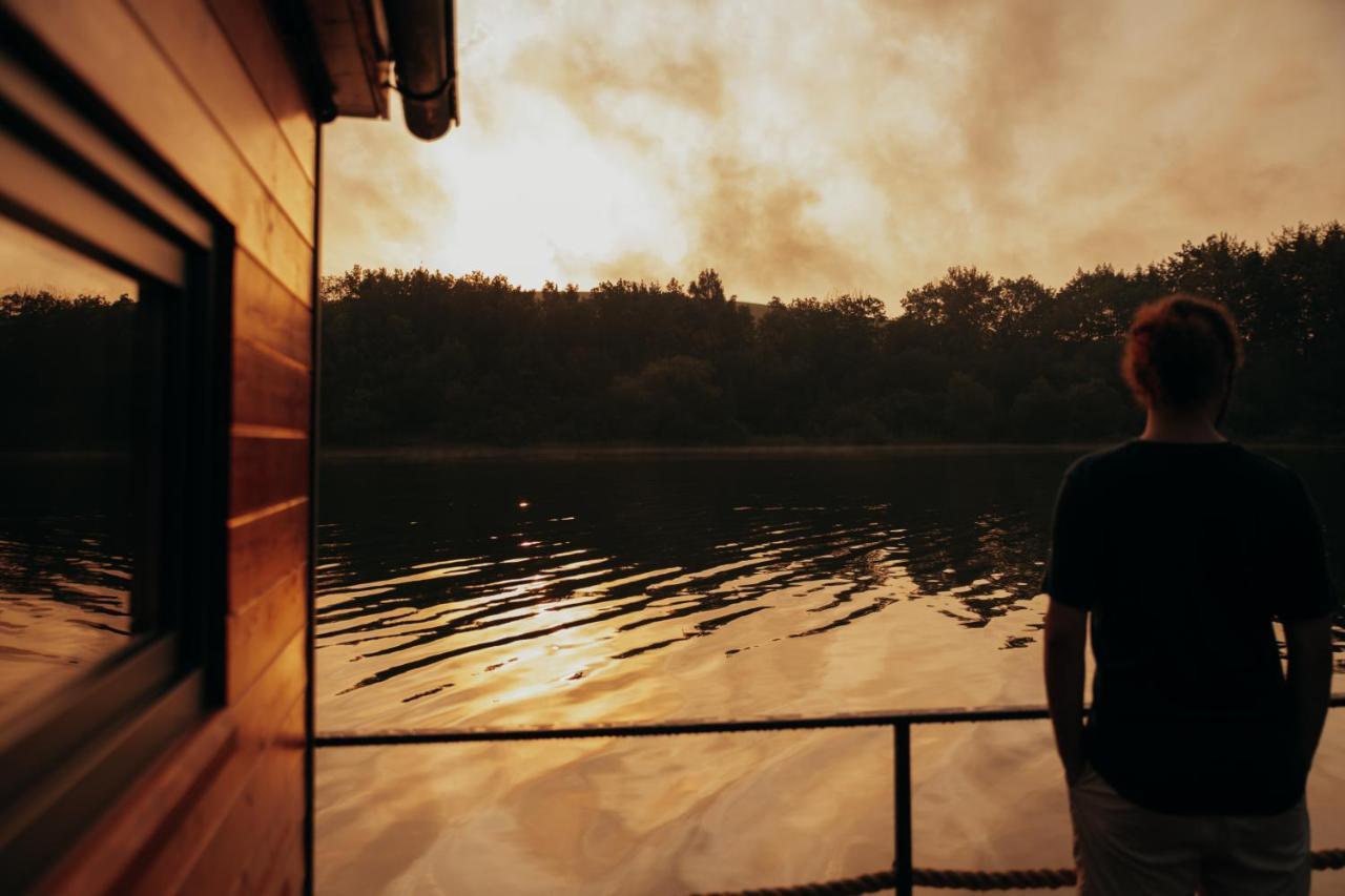 Aquachill Houseboat & Wellness Hotel Liptovský Trnovec Eksteriør billede