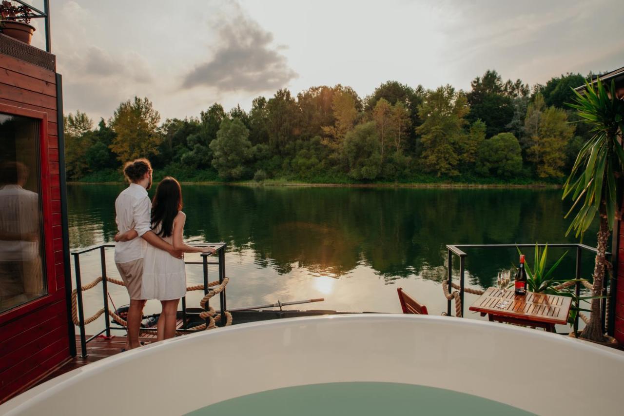 Aquachill Houseboat & Wellness Hotel Liptovský Trnovec Eksteriør billede