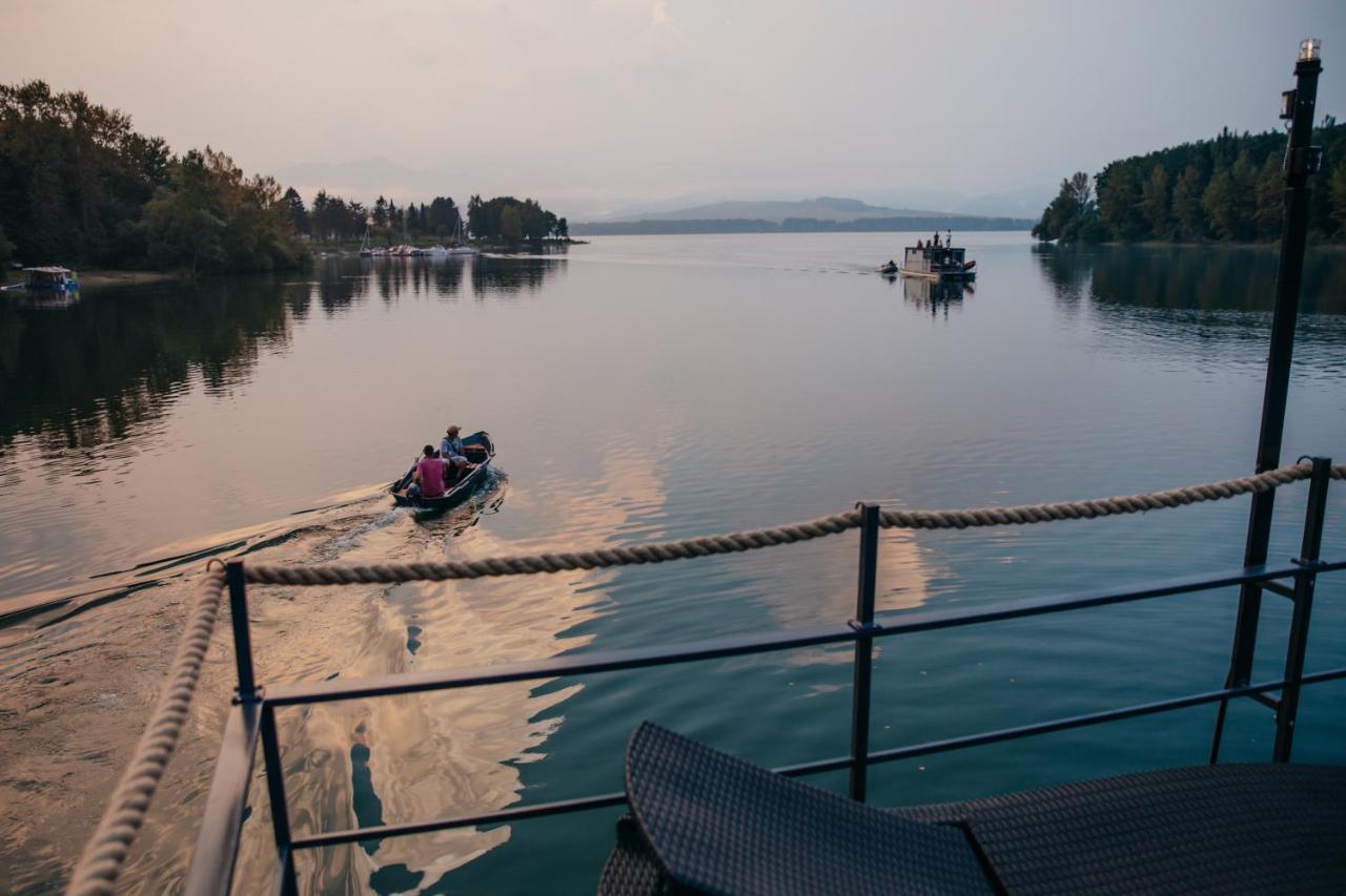 Aquachill Houseboat & Wellness Hotel Liptovský Trnovec Eksteriør billede