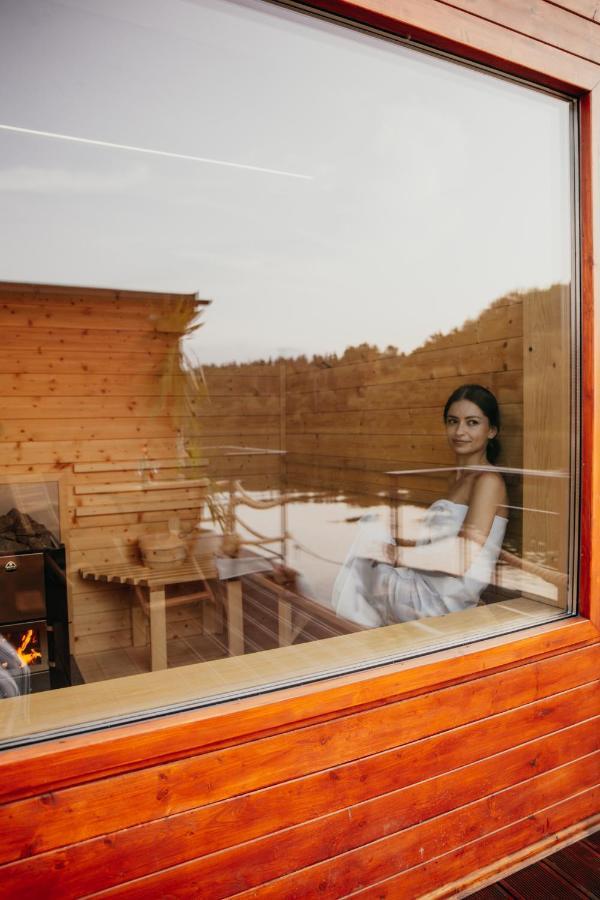 Aquachill Houseboat & Wellness Hotel Liptovský Trnovec Eksteriør billede