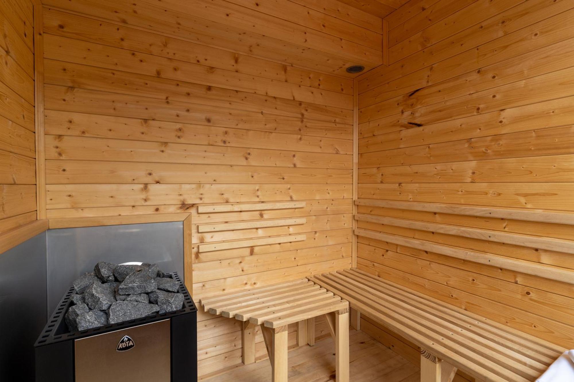 Aquachill Houseboat & Wellness Hotel Liptovský Trnovec Eksteriør billede