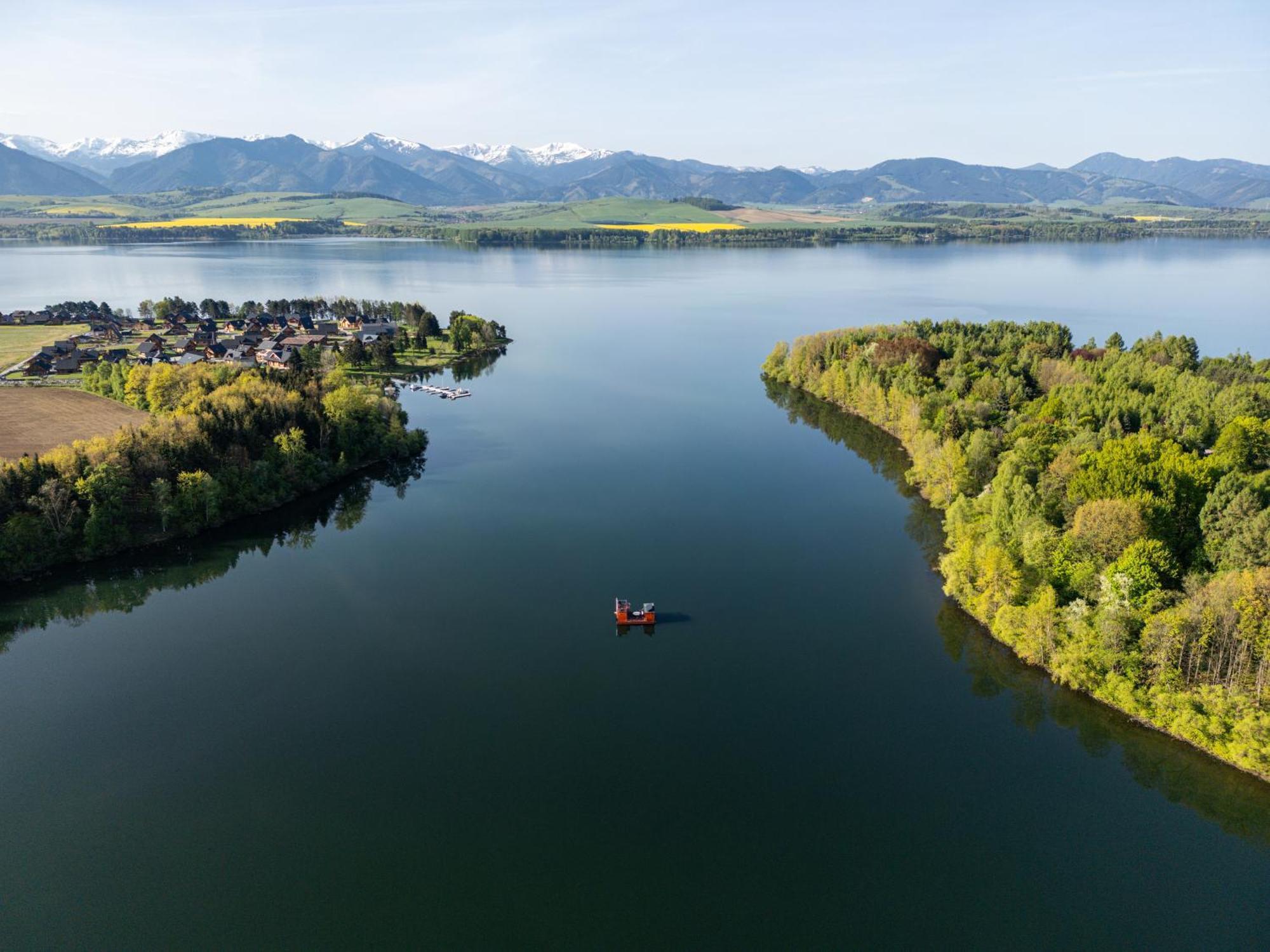 Aquachill Houseboat & Wellness Hotel Liptovský Trnovec Eksteriør billede